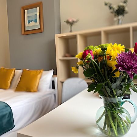 Cambridge Stays Diamond 2Br Apartment-Central-Parking-Walk To City & Train Station Εξωτερικό φωτογραφία